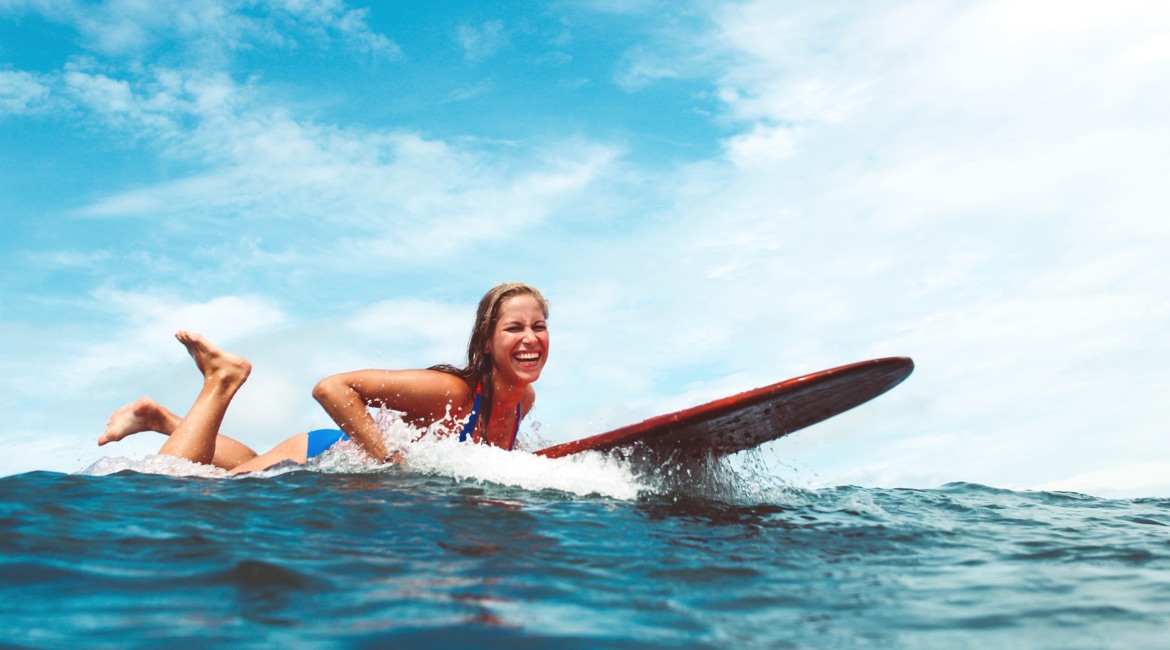 Zealous Surf Bikini - Spaß im Wasser