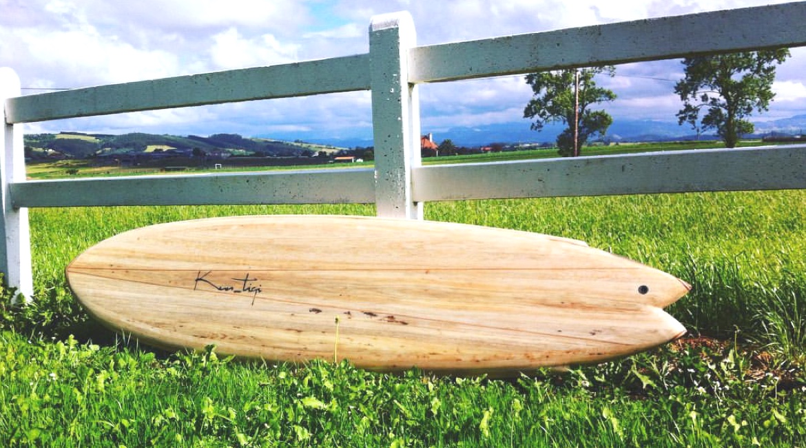 Kun_Tiqi Holz Surfboard