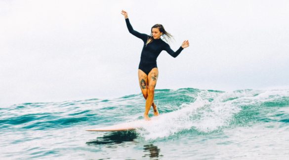 Single Fin Surfen - Anais by Lotta and the Waves