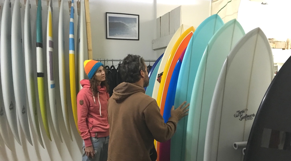 Surfbrett kaufen: Beratung ist wichtig